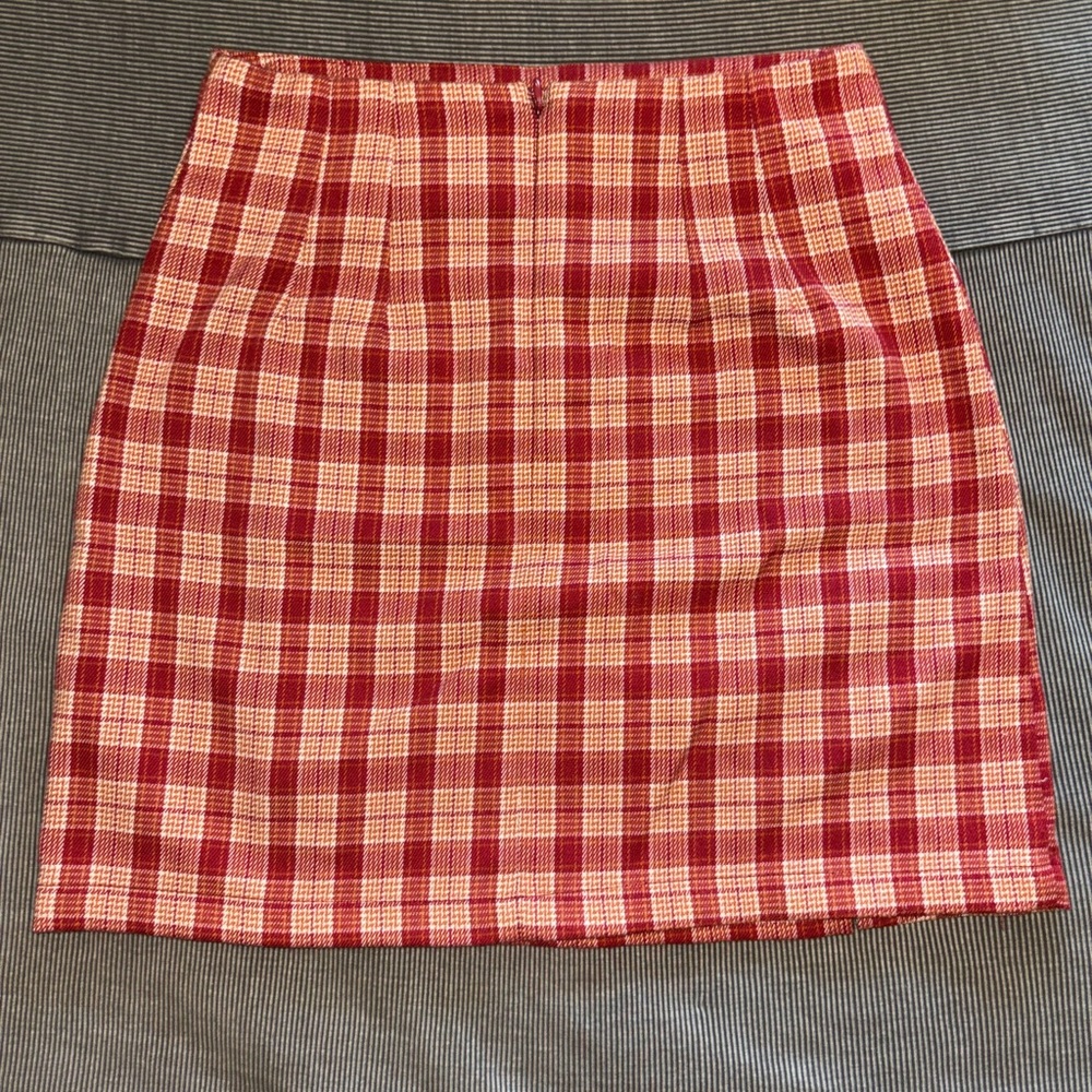 Brandy Melville plaid skirt